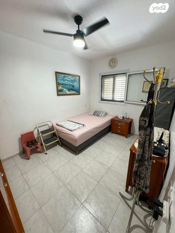 גג/ פנטהאוז, בעל שם טוב, מחנה יהודה, פתח תקווה