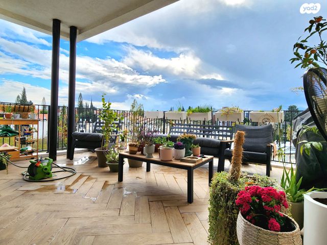 גג/ פנטהאוז, קהילת ציון 24, מרכז, הרצליה