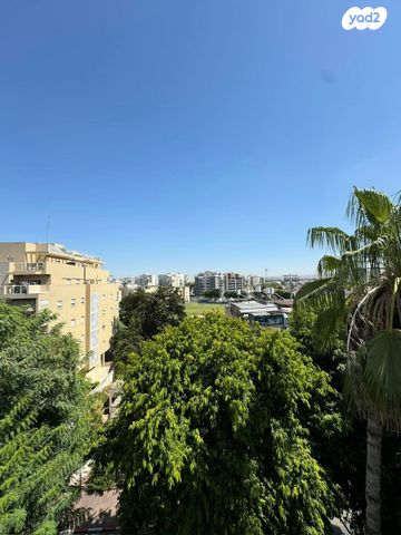 גג/ פנטהאוז, בעל שם טוב, מחנה יהודה, פתח תקווה