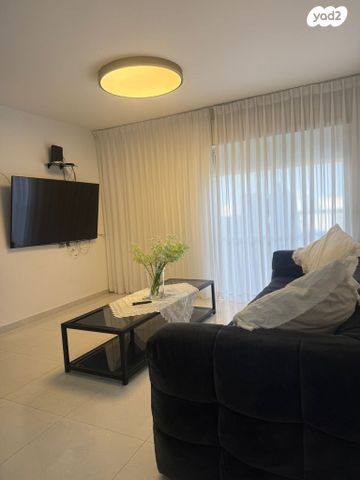 דירה, שדרות צה"ל, ההעפלה, קרית גת