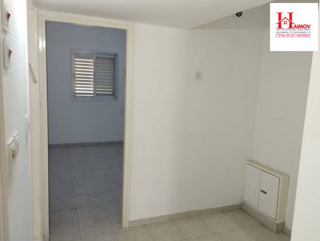 דירה, סמטת היסמין, נווה יהושע, ערמונים, רמת גן