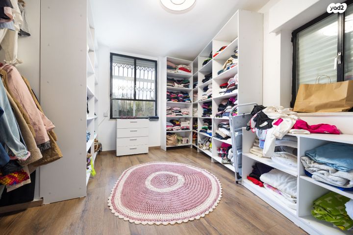 דירת גן, פרץ ברנשטיין, רמת שרת, ירושלים