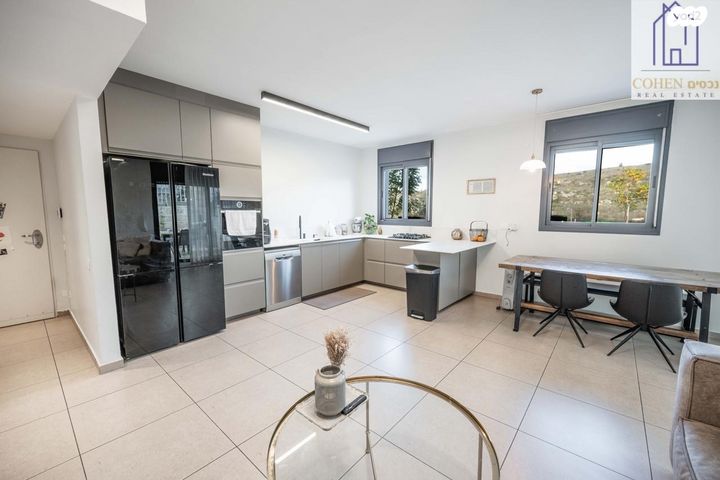 דירת גן, עמק חפר, מודיעין מכבים רעות