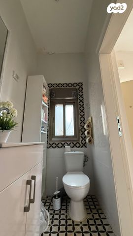 בית פרטי/ קוטג', חוסן, חוסן