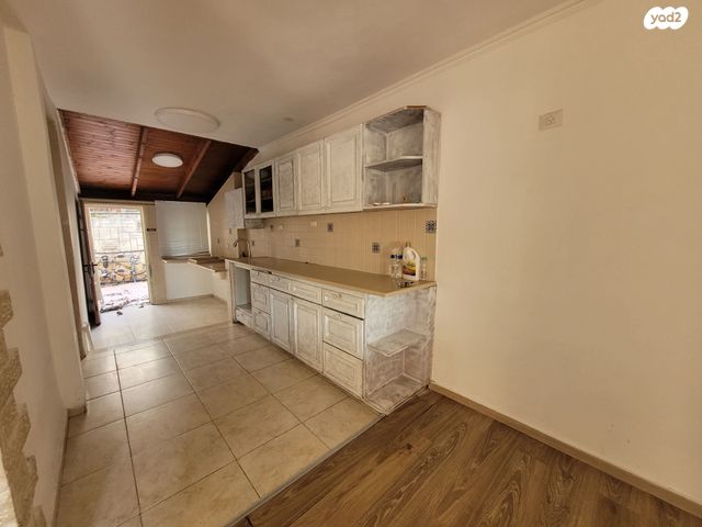 דירת גן, מורד הגיא, כרמיאל