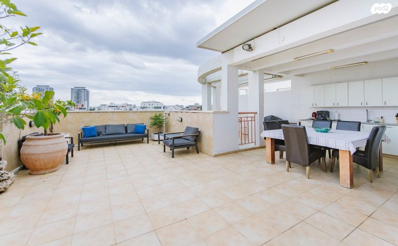 גג/ פנטהאוז, נחלת צבי 15, לב המושבה / מרכז העיר, פתח תקווה