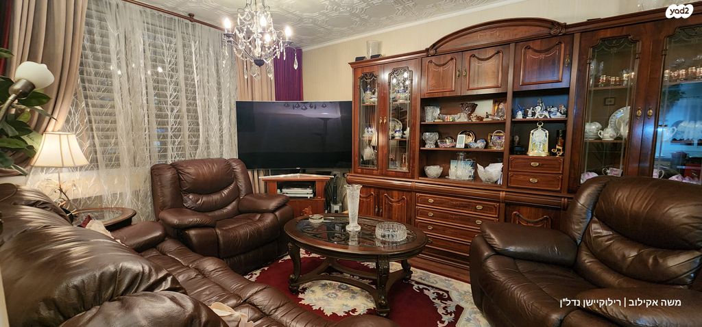 דירה, שדרות ששת הימים 33, נווה אליעזר וכפר שלם מזרח, תל אביב יפו