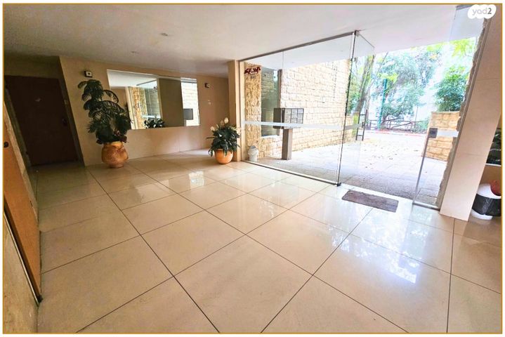 דירה, ראשונים, כפר סבא