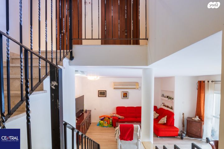 בית פרטי/ קוטג', ורד העמקים, יקנעם עילית