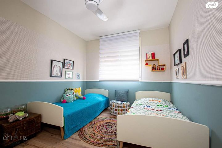 דירה, נחל אלכסנדר, צור יצחק, צור יצחק