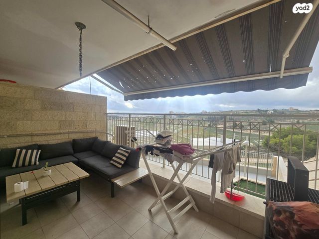 דירה, עמנואל זיסמן, חומת שמואל, הר חומה, ירושלים