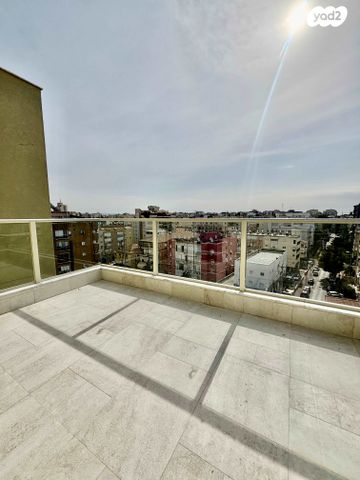 גג/ פנטהאוז, כצנלסון, ראשון לציון