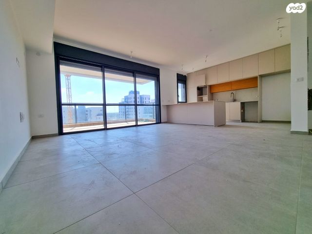 דירה, משה רינת, קרית רבין, חולון