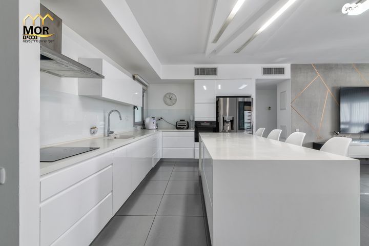 דירה, נאות רבין, יבנה