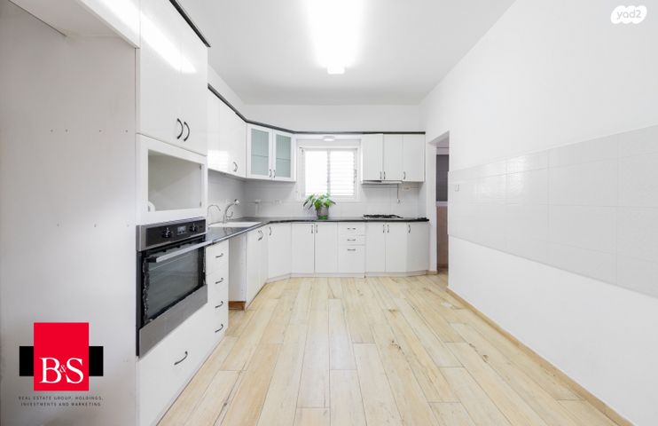 דירה, התור 5, קרית רבין, נתניה