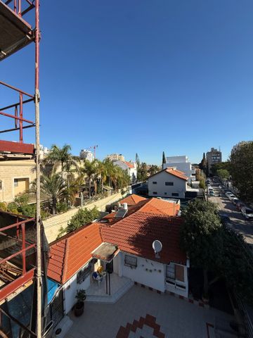 התבור 10