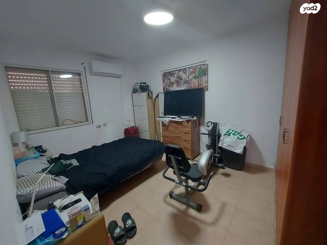 דו משפחתי, גבים, ערד