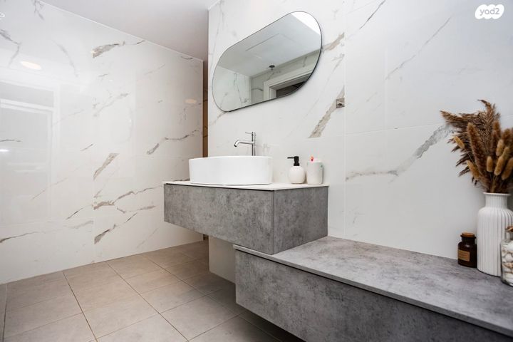 דירה, החלוץ, מורשה, רמת השרון