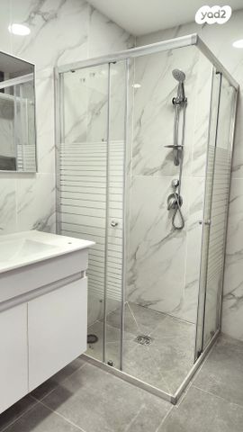 דירה, מעפילי אגוז, נווה חן, תל אביב יפו