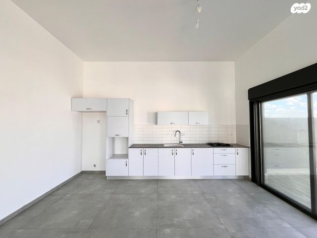 גג/ פנטהאוז, ליבנה, יצחק שמיר, נהריה