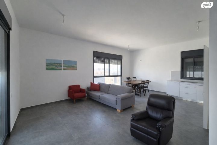 גג/ פנטהאוז, רמת יורם, נתיבות