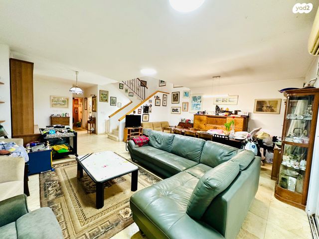 בית פרטי/ קוטג', חיים לסקוב, קרית הפרחים - 2005, רעננה