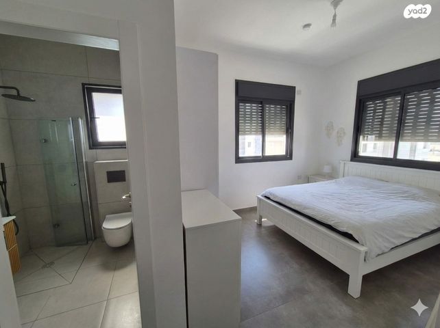 גג/ פנטהאוז, רמת יורם, נתיבות