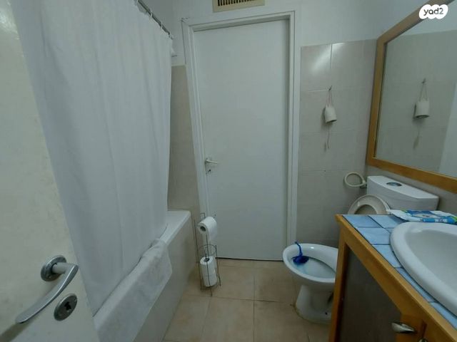 דו משפחתי, גבים, ערד