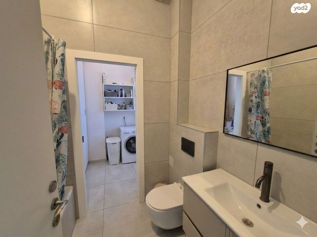 גג/ פנטהאוז, רמת יורם, נתיבות