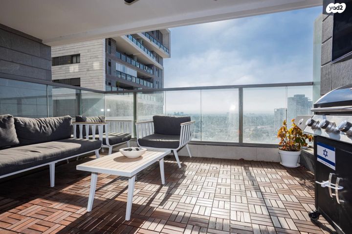 דירה, החלוץ, מורשה, רמת השרון