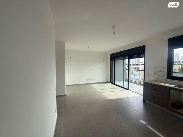 דירה, דניאל 3, ניצנה, בת ים