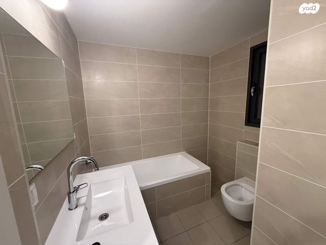 גג/ פנטהאוז, קטמונים, ירושלים