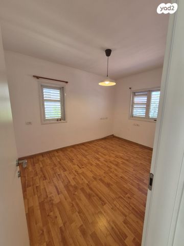 דו משפחתי, בנה ביתך, קדימה צורן