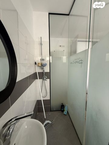 גג/ פנטהאוז, נווה יהושע, נווה יהושע, ערמונים, רמת גן