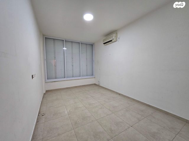 דירה, הנביאים, הרצליה הירוקה, נווה עובד, הרצליה