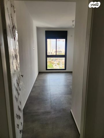 דירה, אריק איינשטיין, דרום חדש, פארק הים, בת ים