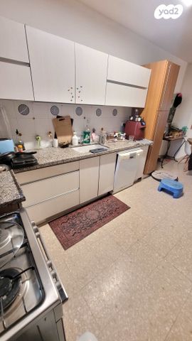 דירת גן, קרית אונו