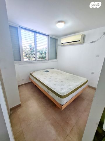 דירה, בת שוע, נגבה, רמת גן