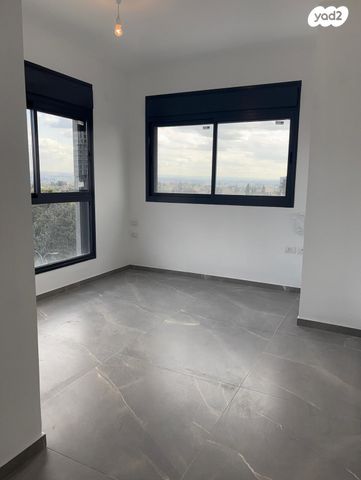 דירה, הגיבור, רמתיים, הוד השרון