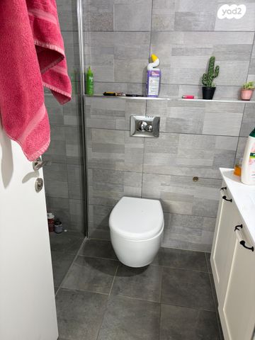 דירה, גרציאני יצחק 6, גני שרונה, קרית הממשלה, תל אביב יפו