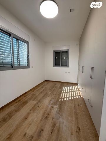 דו משפחתי, המושבה הגרמנית, גדרה