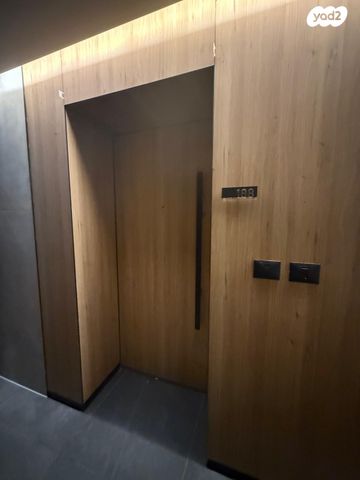 דירה, תוצרת הארץ 5, נחלת יצחק, תל אביב יפו