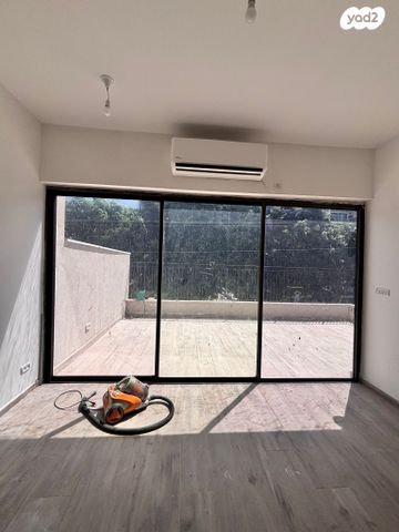 דירת גן, תל אביב יפו