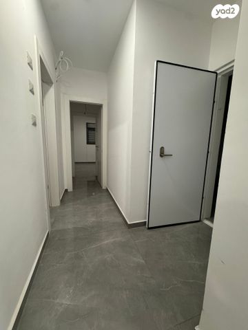 דירת גן, דב גור, רובע ו', אשדוד