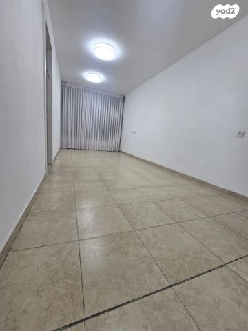 דירה, יורדי הסירה, רובע ב', אשדוד