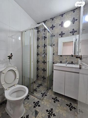 דירה, ז'בוטינסקי 13, גבעה א', שביט, קרית אתא