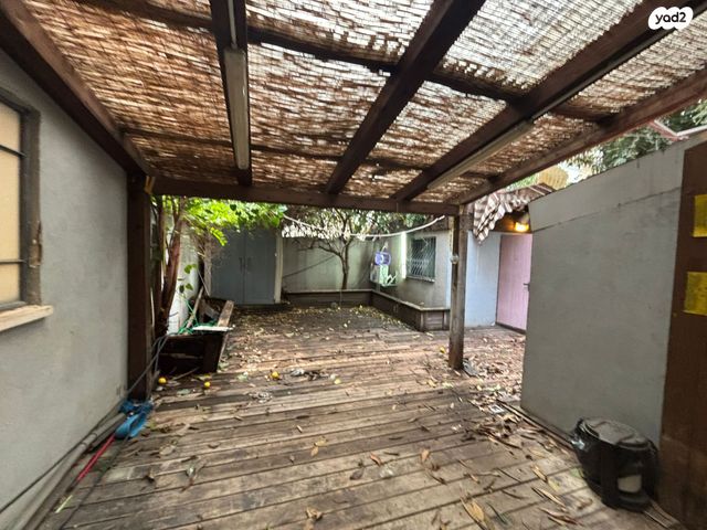 דירת גן, חרות, שכונת גפן, רמת גן