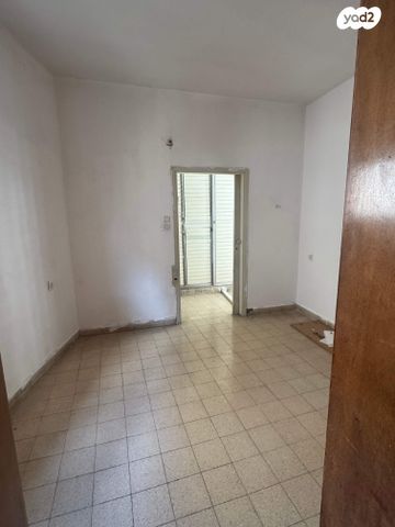 דירה, משגב עם, הל"ה, גבעתיים