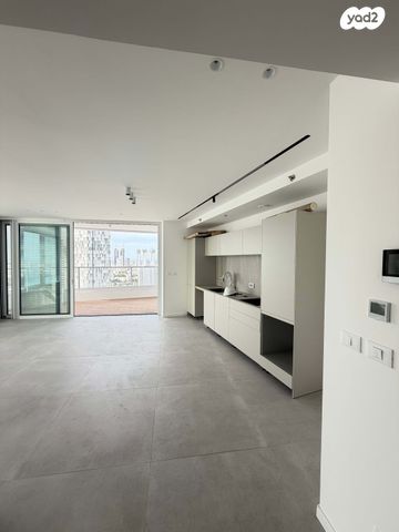 דירה, ארלוזורוב 82, שכונת הראשונים, רמת גן