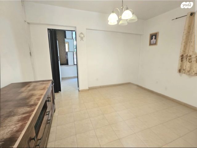 דירת גן, פנחס רוטנברג 40, אזור הבילויים, רמת גן